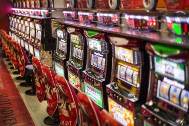 Live BandarQ dealer studio at kaskustoto togel with HD camera and card table